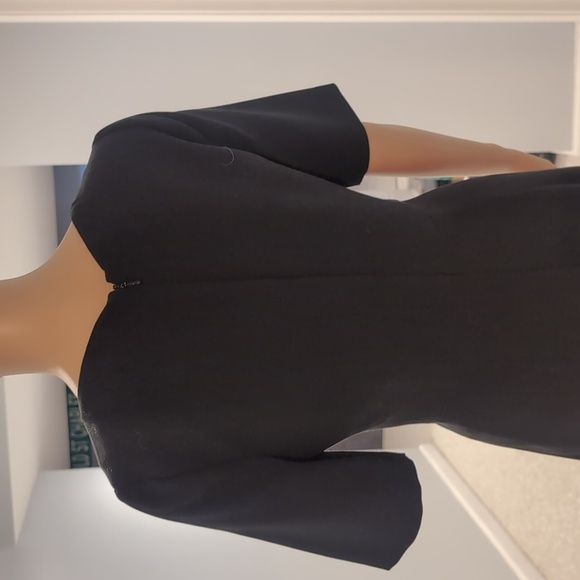 Black halo pencil dress - Picture 5 of 9